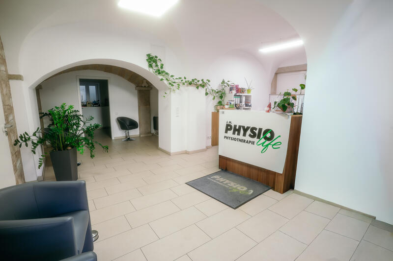 Empfangsbereich Physiotherapie Plossenhöhe